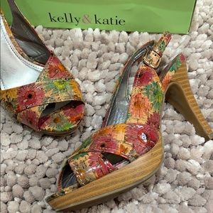 Flower Print Platform